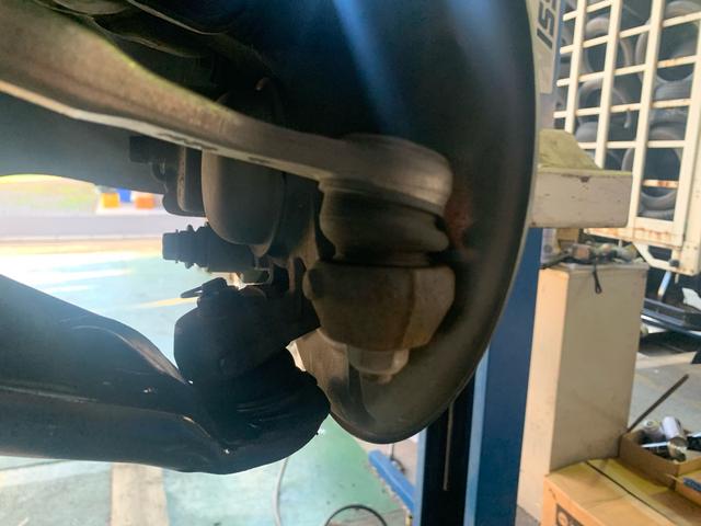 ハイゼットカーゴ 　／キーレスエントリー／サウンド（カセット＆ＭＤ）ＡＭ／ＦＭラジオ／ＵＶカットガラス　プライバシーガラス／マニュアル　エアコン／フルフラットシート／運転席　助手席エアバック（67枚目）