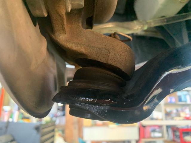 ハイゼットカーゴ 　／キーレスエントリー／サウンド（カセット＆ＭＤ）ＡＭ／ＦＭラジオ／ＵＶカットガラス　プライバシーガラス／マニュアル　エアコン／フルフラットシート／運転席　助手席エアバック（69枚目）