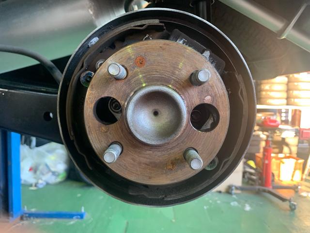 ハイゼットカーゴ 　／キーレスエントリー／サウンド（カセット＆ＭＤ）ＡＭ／ＦＭラジオ／ＵＶカットガラス　プライバシーガラス／マニュアル　エアコン／フルフラットシート／運転席　助手席エアバック（70枚目）