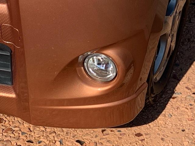 ムーヴ 　／１５インチアルミホイール／フルオートエアコン／バックカメラ／ＣＤ　ＦＭ　ＡＭ　ワンセグＴＶ付ナビ／ＨＩＤ／プッシュスタート　スマートキー／アイドリングストップ／フロント　リアルーフスポイラ―（18枚目）