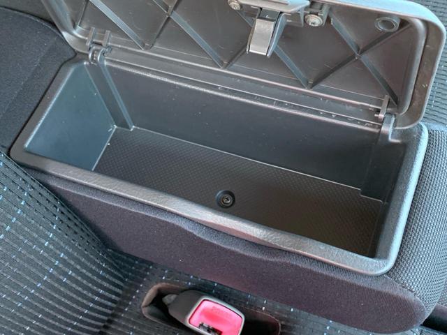 ムーヴ 　／１５インチアルミホイール／フルオートエアコン／バックカメラ／ＣＤ　ＦＭ　ＡＭ　ワンセグＴＶ付ナビ／ＨＩＤ／プッシュスタート　スマートキー／アイドリングストップ／フロント　リアルーフスポイラ―（29枚目）