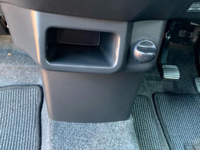 ムーヴ 　／１５インチアルミホイール／フルオートエアコン／バックカメラ／ＣＤ　ＦＭ　ＡＭ　ワンセグＴＶ付ナビ／ＨＩＤ／プッシュスタート　スマートキー／アイドリングストップ／フロント　リアルーフスポイラ―（53枚目）