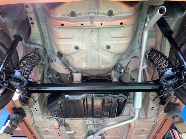 ムーヴ 　／１５インチアルミホイール／フルオートエアコン／バックカメラ／ＣＤ　ＦＭ　ＡＭ　ワンセグＴＶ付ナビ／ＨＩＤ／プッシュスタート　スマートキー／アイドリングストップ／フロント　リアルーフスポイラ―（63枚目）