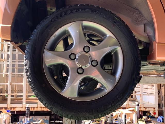 ムーヴ 　／１５インチアルミホイール／フルオートエアコン／バックカメラ／ＣＤ　ＦＭ　ＡＭ　ワンセグＴＶ付ナビ／ＨＩＤ／プッシュスタート　スマートキー／アイドリングストップ／フロント　リアルーフスポイラ―（78枚目）