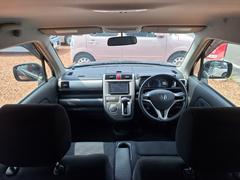 室内「抗菌・除菌済み」。常に触れることになる運転席回り。リラックスできる運転席です。お客様の目で実際にご確認ください。 4