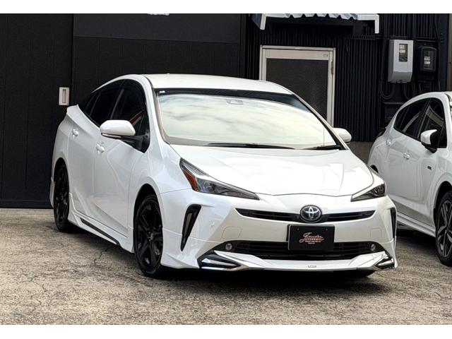 プリウス Sツーリングセレクション・ブラックエディション モデリスタアイコニックスタイルエアロ ディスプレイオーディオ 地デジTV バックカメラ ビルトインETC スマートキー TSSセーフティセンス 17インチAW 黒皮シート デジタルインナーミラー(3枚目)