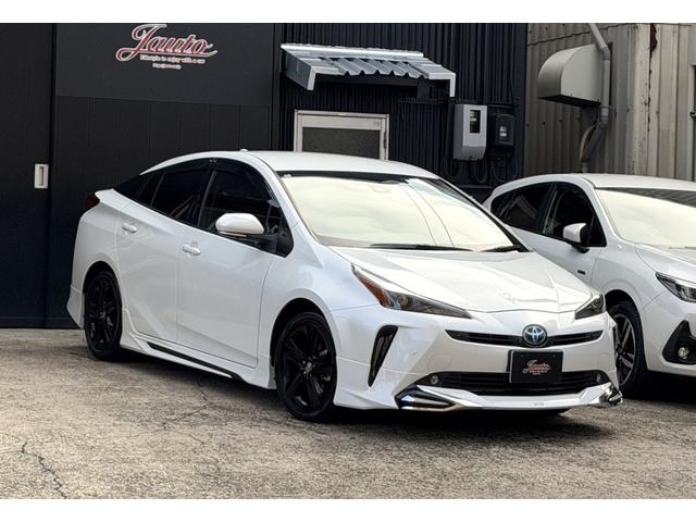 プリウス Sツーリングセレクション・ブラックエディション モデリスタアイコニックスタイルエアロ ディスプレイオーディオ 地デジTV バックカメラ ビルトインETC スマートキー TSSセーフティセンス 17インチAW 黒皮シート デジタルインナーミラー(5枚目)