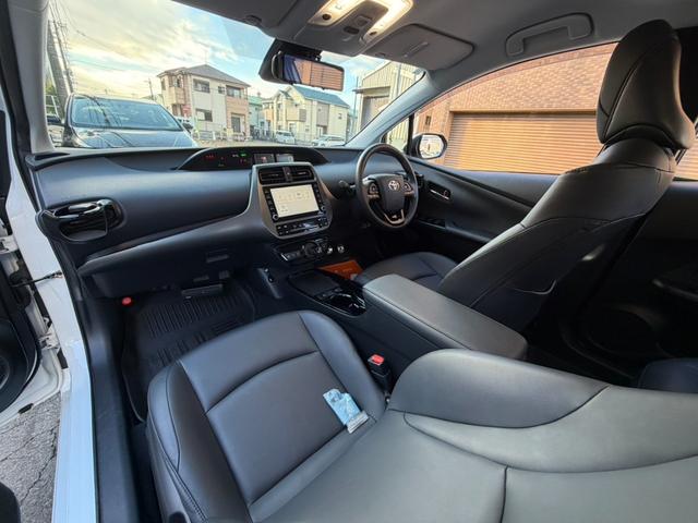 プリウス Sツーリングセレクション・ブラックエディション モデリスタアイコニックスタイルエアロ ディスプレイオーディオ 地デジTV バックカメラ ビルトインETC スマートキー TSSセーフティセンス 17インチAW 黒皮シート デジタルインナーミラー(18枚目)