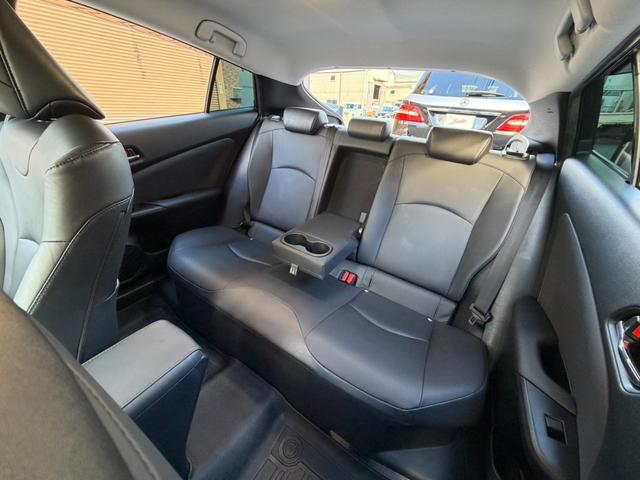 プリウス Sツーリングセレクション・ブラックエディション モデリスタアイコニックスタイルエアロ ディスプレイオーディオ 地デジTV バックカメラ ビルトインETC スマートキー TSSセーフティセンス 17インチAW 黒皮シート デジタルインナーミラー(19枚目)