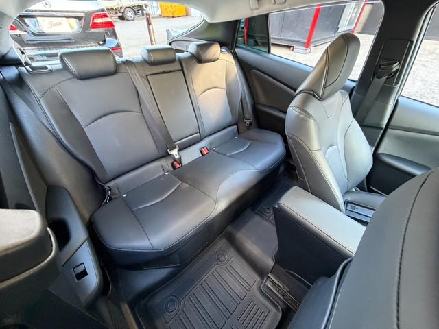 プリウス Sツーリングセレクション・ブラックエディション モデリスタアイコニックスタイルエアロ ディスプレイオーディオ 地デジTV バックカメラ ビルトインETC スマートキー TSSセーフティセンス 17インチAW 黒皮シート デジタルインナーミラー(20枚目)