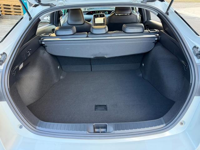 プリウス Sツーリングセレクション・ブラックエディション モデリスタアイコニックスタイルエアロ ディスプレイオーディオ 地デジTV バックカメラ ビルトインETC スマートキー TSSセーフティセンス 17インチAW 黒皮シート デジタルインナーミラー(22枚目)