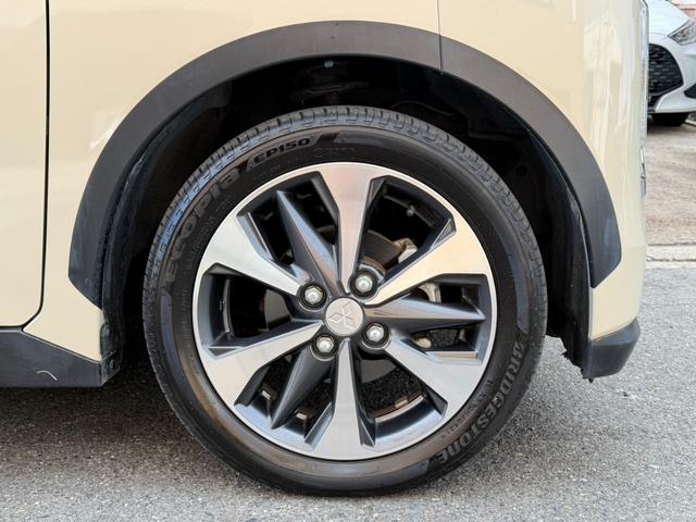 ｅＫクロススペース Ｔ　Ｔ（４名）　ハイブリッド　純正ナビ　アラウンドビューカメラ　デジタルインナーミラー　インテリジェントキー　シートヒーター　地デジＴＶ　Ｂｌｕｅｔｏｏｔｈオーディオ　両側パワスラ　ＥＴＣ　ドラレコ（12枚目）