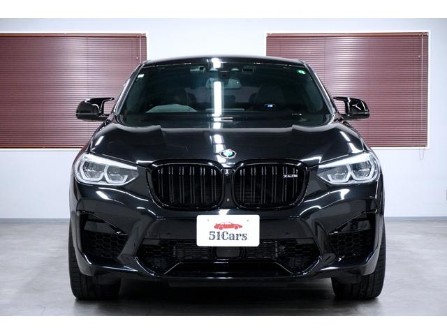 Ｘ４ Ｍ コンペティション　１オーナー　カーボンインテリア　純正２１インチＡＷ　ハーマンカードン　シートヒーター　ベンチレーター　３６０度カメラ　パワーテールゲート　ＣＤチェンジャー　禁煙車　車検令和８年５月まで（2枚目）