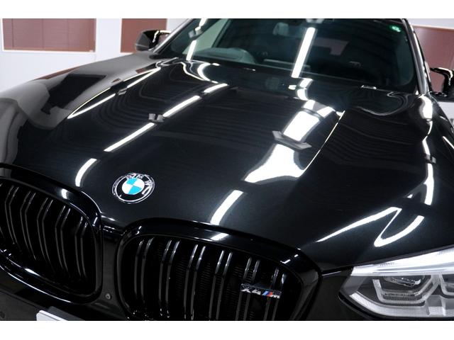 Ｘ４ Ｍ コンペティション　１オーナー　カーボンインテリア　純正２１インチＡＷ　ハーマンカードン　シートヒーター　ベンチレーター　３６０度カメラ　パワーテールゲート　ＣＤチェンジャー　禁煙車　車検令和８年５月まで（5枚目）