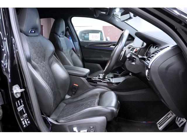 Ｘ４ Ｍ コンペティション　１オーナー　カーボンインテリア　純正２１インチＡＷ　ハーマンカードン　シートヒーター　ベンチレーター　３６０度カメラ　パワーテールゲート　ＣＤチェンジャー　禁煙車　車検令和８年５月まで（22枚目）