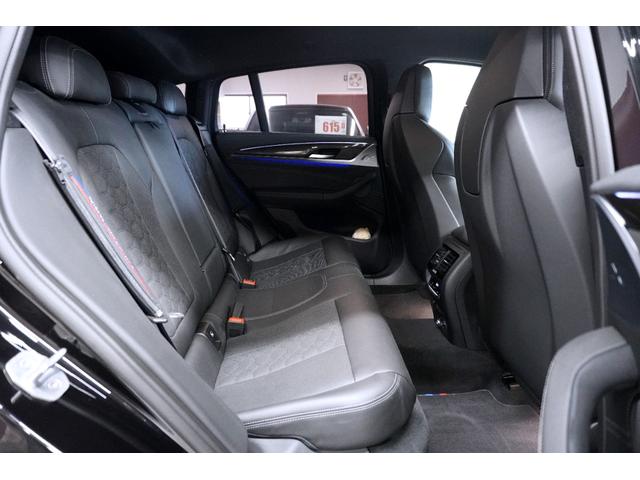 Ｘ４ Ｍ コンペティション　１オーナー　カーボンインテリア　純正２１インチＡＷ　ハーマンカードン　シートヒーター　ベンチレーター　３６０度カメラ　パワーテールゲート　ＣＤチェンジャー　禁煙車　車検令和８年５月まで（28枚目）