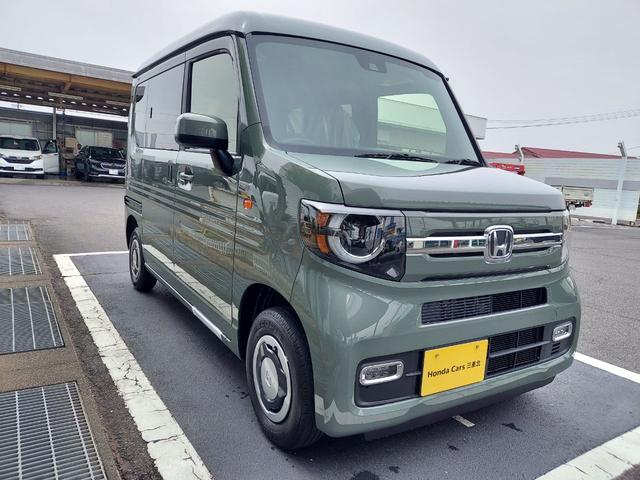 Ｎ－ＶＡＮ＋スタイル ファン・ホンダセンシング　軽バン　ＣＶＴ　衝突被害軽減システム　クリアランスソナー　レーンアシスト　両側スライドドア　オートライト　ＥＳＣ　エアコン　運転席エアバッグ　助手席エアバッグ　ＵＳＢ　オーディオレス　バックカメラ付き（4枚目）