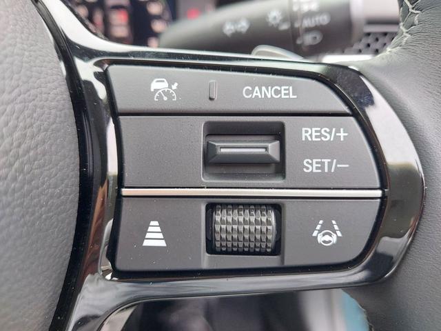 ＺＲ－Ｖ ｅ：ＨＥＶ　Ｚ　ドライブレコーダー　全周囲カメラ　クリアランスソナー　オートクルーズコントロール　レーンアシスト　パワーシート　衝突被害軽減システム　ナビ　ＴＶ　ＬＥＤヘッドランプ　電動リアゲート　アルミホイール（15枚目）