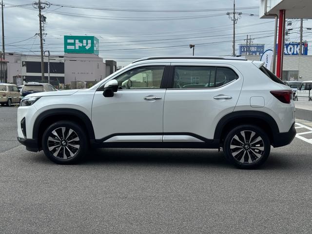 ＷＲ－Ｖ Ｚ＋　クリソナ　追突軽減ブレーキ　サイドエアバッグ　盗難防止システム　運転席エアバッグ　クルコン　横滑り防止　ＬＫＡ　フルオートエアコン　パワーウィンドウ　オートライト　パワーステアリング　キーフリー（5枚目）