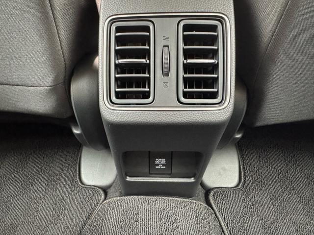 WR-V X サイドエアバック LEDライト 横滑り防止機能 衝突被害軽減ブレーキ クルコン キーフリー レーンキープアシスト 助手席エアバッグ コーナーセンサー ABS パワーウインドウ オートエアコン(18枚目)