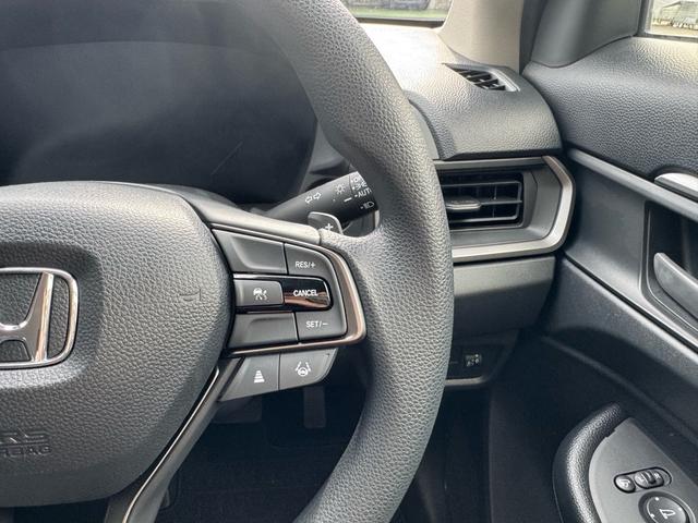 WR-V X サイドエアバック LEDライト 横滑り防止機能 衝突被害軽減ブレーキ クルコン キーフリー レーンキープアシスト 助手席エアバッグ コーナーセンサー ABS パワーウインドウ オートエアコン(22枚目)