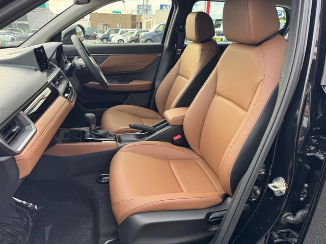 WR-V Z+ クリソナ 追突軽減ブレーキ サイドエアバッグ 盗難防止システム 運転席エアバッグ クルコン 横滑り防止 LKA フルオートエアコン パワーウィンドウ オートライト パワーステアリング キーフリー(12枚目)