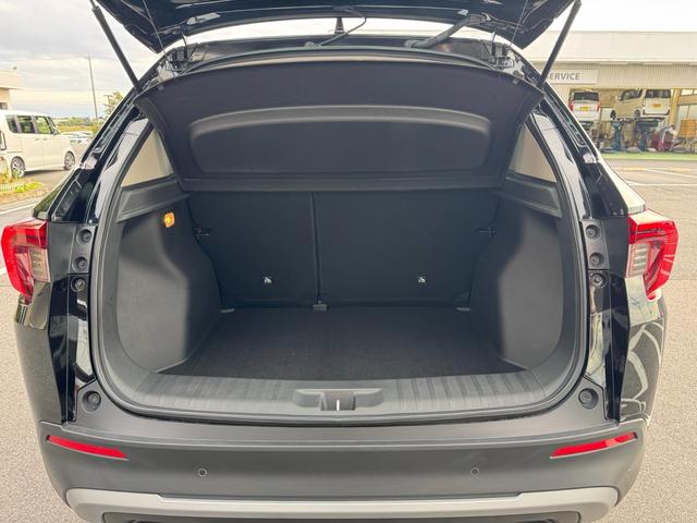 WR-V Z+ クリソナ 追突軽減ブレーキ サイドエアバッグ 盗難防止システム 運転席エアバッグ クルコン 横滑り防止 LKA フルオートエアコン パワーウィンドウ オートライト パワーステアリング キーフリー(16枚目)