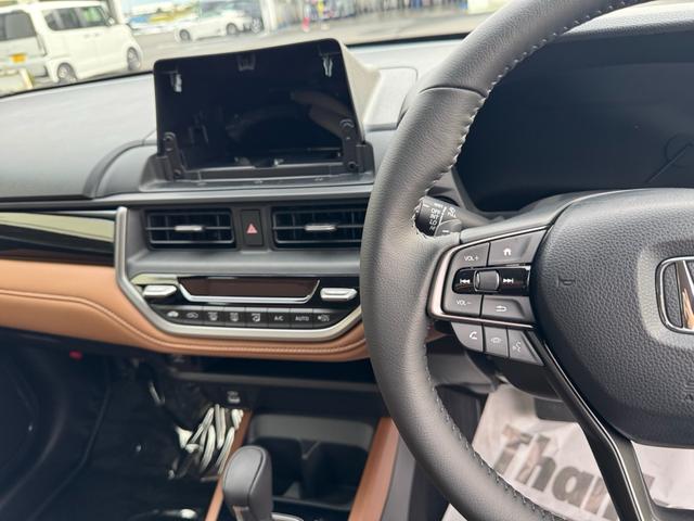 WR-V Z+ クリソナ 追突軽減ブレーキ サイドエアバッグ 盗難防止システム 運転席エアバッグ クルコン 横滑り防止 LKA フルオートエアコン パワーウィンドウ オートライト パワーステアリング キーフリー(21枚目)