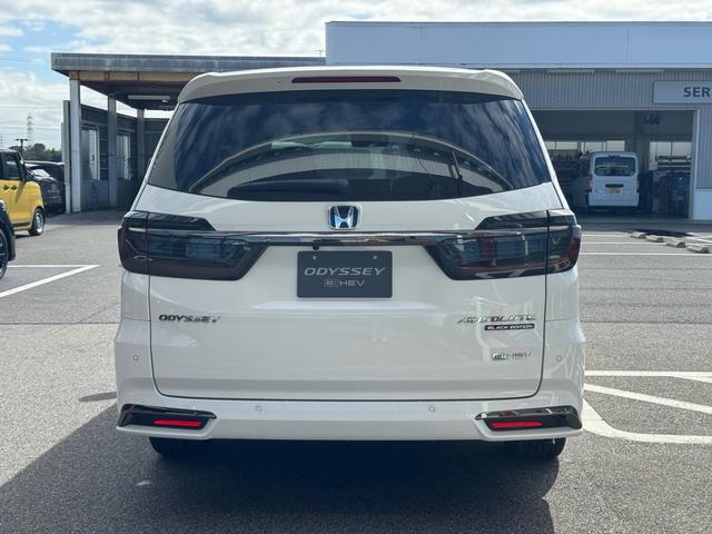 オデッセイハイブリッド e:HEVアブソルート・EXブラックエディション 純正11インチナビ ETC車載器 ハンズフリーパワーテールゲート サイドエアバック 車線逸脱警報 LEDライト インテリキー Wエアコン オートライト オットマン(3枚目)