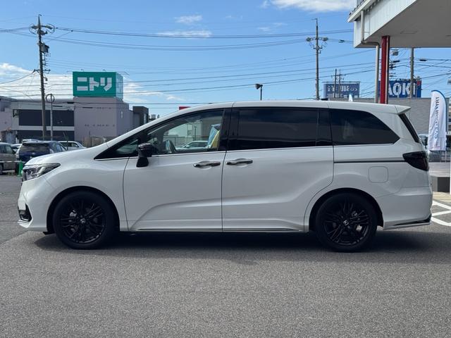 オデッセイハイブリッド e:HEVアブソルート・EXブラックエディション 純正11インチナビ ETC車載器 ハンズフリーパワーテールゲート サイドエアバック 車線逸脱警報 LEDライト インテリキー Wエアコン オートライト オットマン(5枚目)