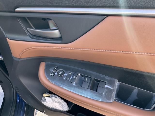 ＷＲ－Ｖ Ｚ＋　クリソナ　追突軽減ブレーキ　サイドエアバッグ　盗難防止システム　運転席エアバッグ　クルコン　横滑り防止　ＬＫＡ　フルオートエアコン　パワーウィンドウ　オートライト　パワーステアリング　キーフリー（19枚目）