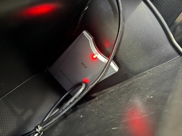 2.5S LEDヘッドライト/CD/DVD/クリアランスソナー/ドライブレコーダー/オットマン/オートライト/ETC/シルクブレイズエアロ/TEIN車高調整式サスペンション/WORK ZEAST21インチアルミ(7枚目)