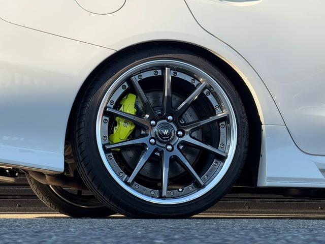 ＷＲＸ ＳＴＩ ＳＴＩ　タイプＳ　禁煙車／ＢＬＩＴＺ車高調／ＶＡＲＩＳＧＴウイング／ＫＵＨＬフルエアロ＋４本マフラーＰＩＯＮＥＥＲ７インチナビ／レーダ探知機／ＨＫＳエアクリ／イエローキャリパー／ＶＥＲＺ１９インチＡＷ／社外ＬＥＤテール（7枚目）