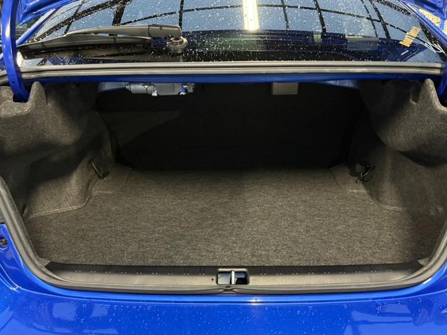 ＷＲＸ ＳＴＩ 　６ＭＴ／禁煙車／ＫＵＨＬフルエアロ／ＢＬＩＴＺ車高調ＤＳＣ＋／ＢＩＧキャリパー／カロッツェリアナビ＋ＨＤＭＩ＋前後ドラレコ／ＫＵＨＬ車検対応マフラー／ＶＥＲＺ１９インチＡＷ／ＣＯＲＡＺＯＮＬＥＤテール（30枚目）