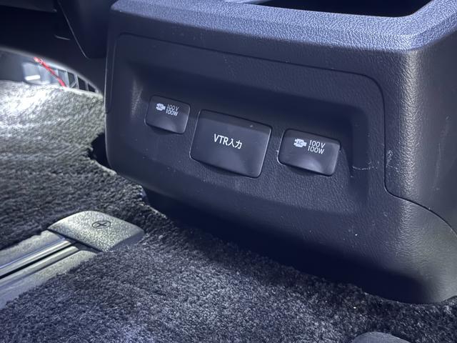 アルファード ２４０Ｓ　プライムセレクションＩＩ　ＢＢＳスーパーＲＳ２０インチ／Ａｃｃエアサスキット／ＷＡＬＤブレーキキット／リアアクスル／前期改後期／ツインムーンルーフ／両側パワースライドドア／パワーバックドア／プレミアサウンド／リアエンター（31枚目）