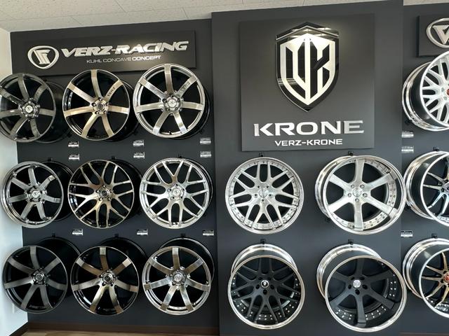 アルファード ２４０Ｓ　プライムセレクションＩＩ　ＢＢＳスーパーＲＳ２０インチ／Ａｃｃエアサスキット／ＷＡＬＤブレーキキット／リアアクスル／前期改後期／ツインムーンルーフ／両側パワースライドドア／パワーバックドア／プレミアサウンド／リアエンター（45枚目）