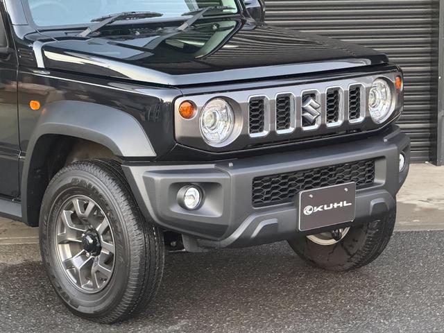 �W���j�[�炵���͋������̓I�ȃt�����g�O�����Ɗی^�w�b�h�����v���Ɨ��^�[�������v�B�W���j�[�@�m�}�h�ł̓K�����^���b�N�F�ƈꕔ���b�L�������̗p���Ă��܂��B