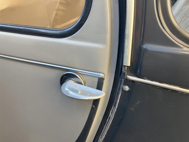 2CV6 チャールストン キャンバストップ(10枚目)