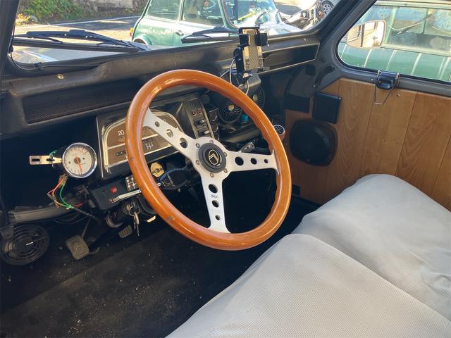 2CV6 チャールストン キャンバストップ(13枚目)