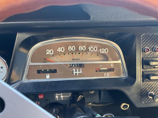 2CV6 チャールストン キャンバストップ(17枚目)