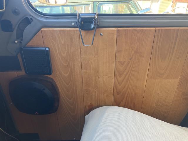 2CV6 チャールストン キャンバストップ(19枚目)