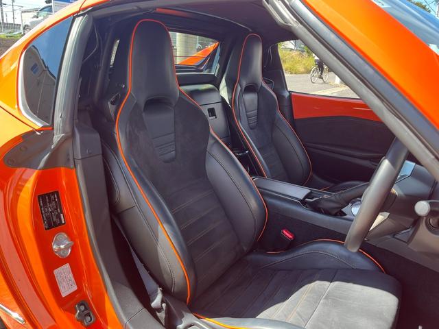 ロードスターRF 30周年記念車 1オーナー 国内139台限定車 専用ボディ色 6速MT マツダコネクト BOSEサウンド RAYS製17インチ専用ホイール オレンジブレンボキャリパー RECARO製専用シート マツダオプションエアロ(10枚目)