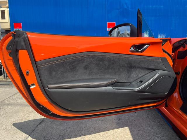 ロードスターRF 30周年記念車 1オーナー 国内139台限定車 専用ボディ色 6速MT マツダコネクト BOSEサウンド RAYS製17インチ専用ホイール オレンジブレンボキャリパー RECARO製専用シート マツダオプションエアロ(57枚目)