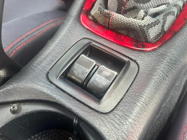 MAZDA ROADSTER MV LIMITED