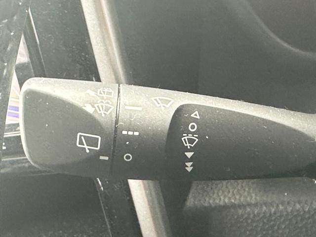 タンク カスタムＧ－Ｔ　純正９インチナビ　フルセグ　両側電動スライドドア　レーダークルーズコントロール　衝突軽減ブレーキ　クリアランスソナー　シートヒーター　バックカメラ　ＬＥＤヘッド　純正１６インチアルミ　オートハイビーム（33枚目）