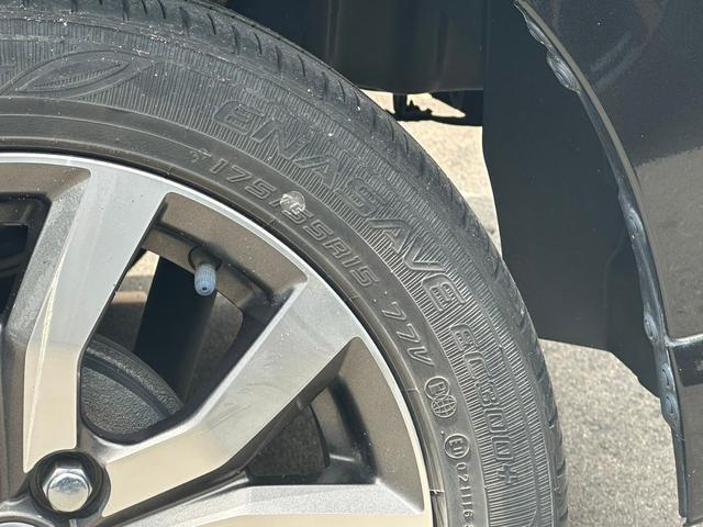 タンク カスタムＧ－Ｔ　純正９インチナビ　フルセグ　両側電動スライドドア　レーダークルーズコントロール　衝突軽減ブレーキ　クリアランスソナー　シートヒーター　バックカメラ　ＬＥＤヘッド　純正１６インチアルミ　オートハイビーム（42枚目）