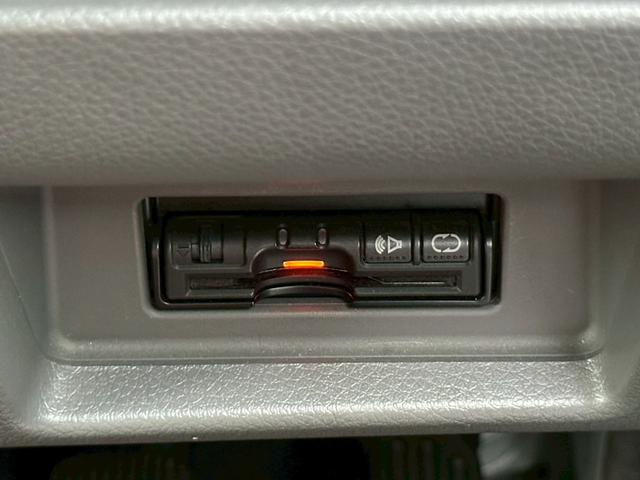 NV350キャラバンバン ロングプレミアムGX 純正HDDナビゲーション フルセグ バックカメラ ETC 助手席エアバック CD再生 スマートキー 電動格納ミラー マニュアルエアコン リアクーラーフォグライト(3枚目)