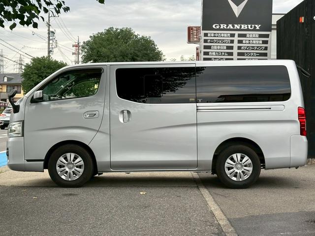 NV350キャラバンバン ロングプレミアムGX 純正HDDナビゲーション フルセグ バックカメラ ETC 助手席エアバック CD再生 スマートキー 電動格納ミラー マニュアルエアコン リアクーラーフォグライト(12枚目)