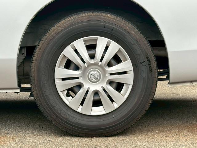 NV350キャラバンバン ロングプレミアムGX 純正HDDナビゲーション フルセグ バックカメラ ETC 助手席エアバック CD再生 スマートキー 電動格納ミラー マニュアルエアコン リアクーラーフォグライト(26枚目)