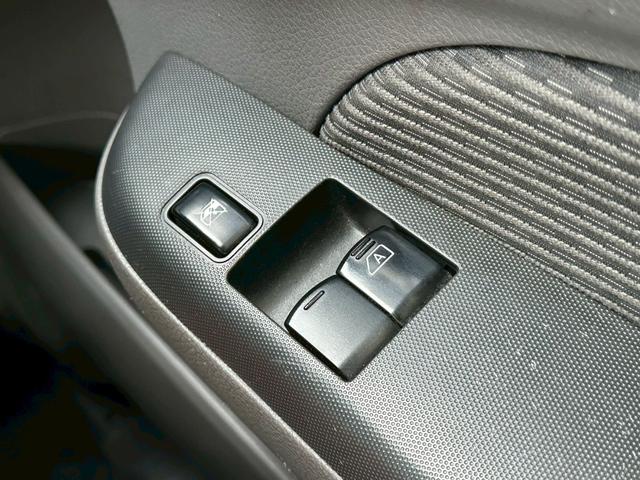 NV350キャラバンバン ロングプレミアムGX 純正HDDナビゲーション フルセグ バックカメラ ETC 助手席エアバック CD再生 スマートキー 電動格納ミラー マニュアルエアコン リアクーラーフォグライト(60枚目)